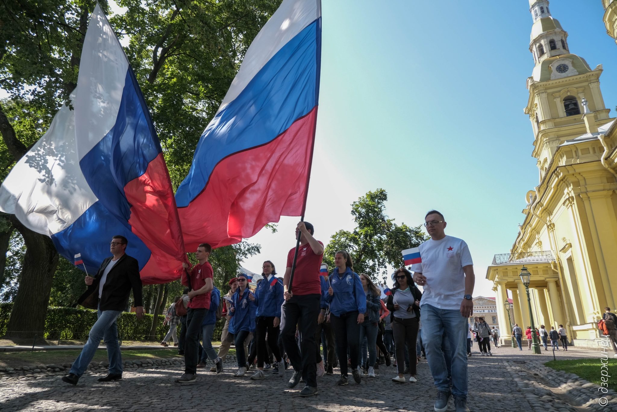 Молодежная округ. Концерт на Соборной площади Петропавловской крепости. Концерт на Петропавловской крепости 11-12 июня. 12 Июня 2022 Петропавловская крепость площадь 18:00. Видео концерта на Соборной площади в Петропавской крепости 12 июня.